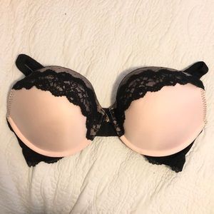 VICTORIA’S SECRET NWOT bra